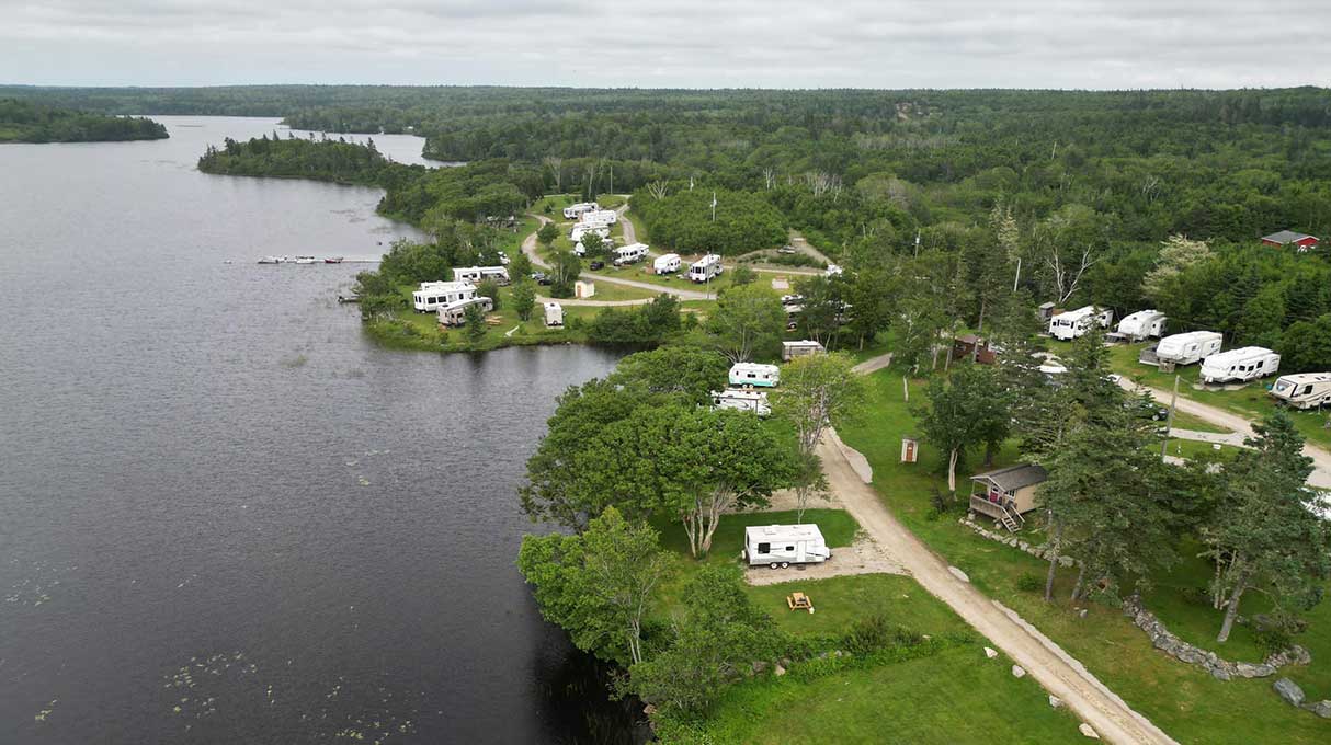 Lake Breeze Campground & Cottages 3