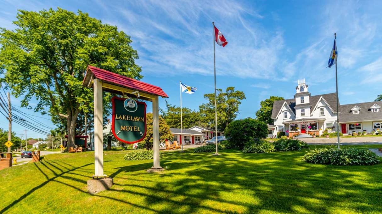 Lakelawn B&B and Motel 1