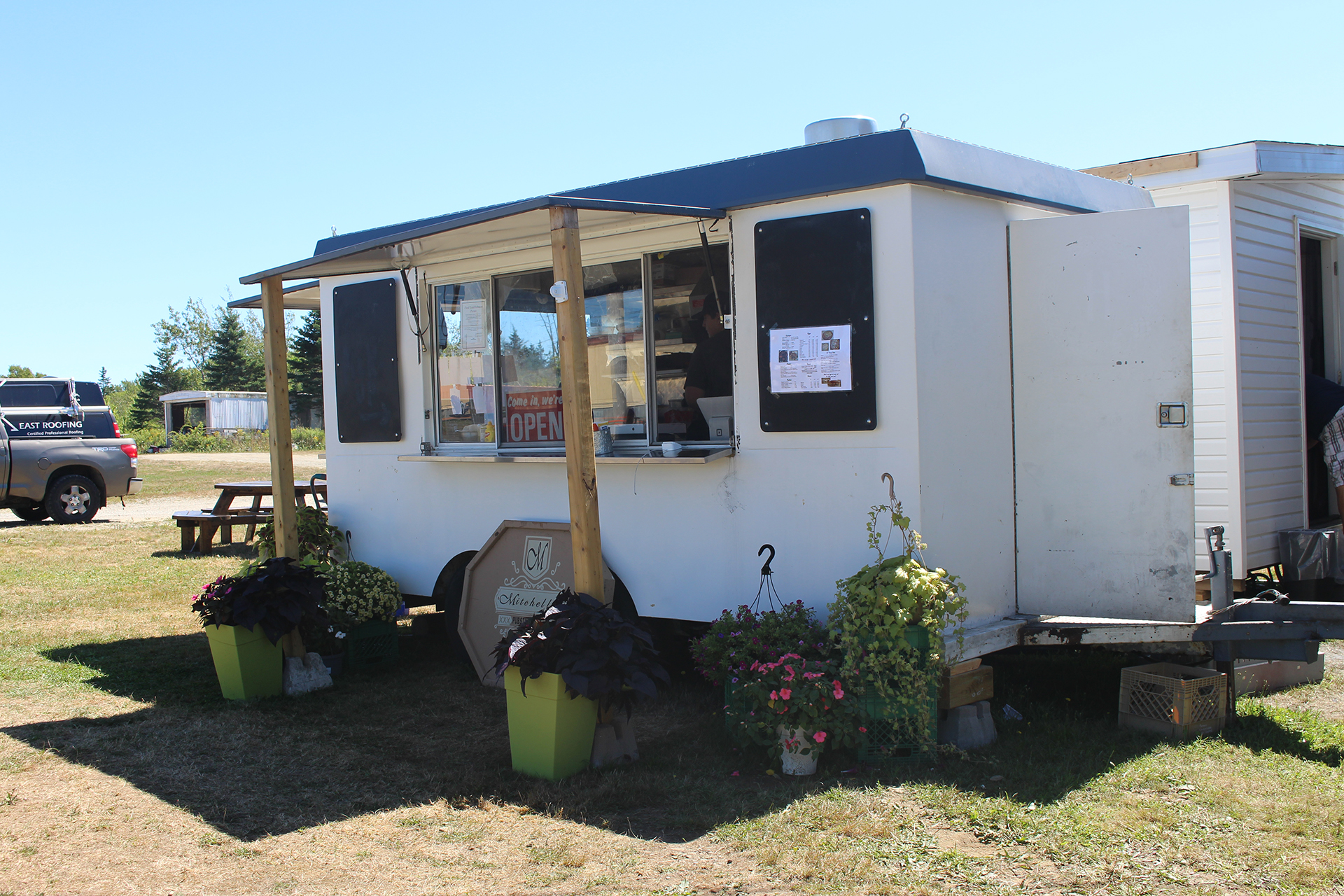 Mitchello's Pub Style Eatery