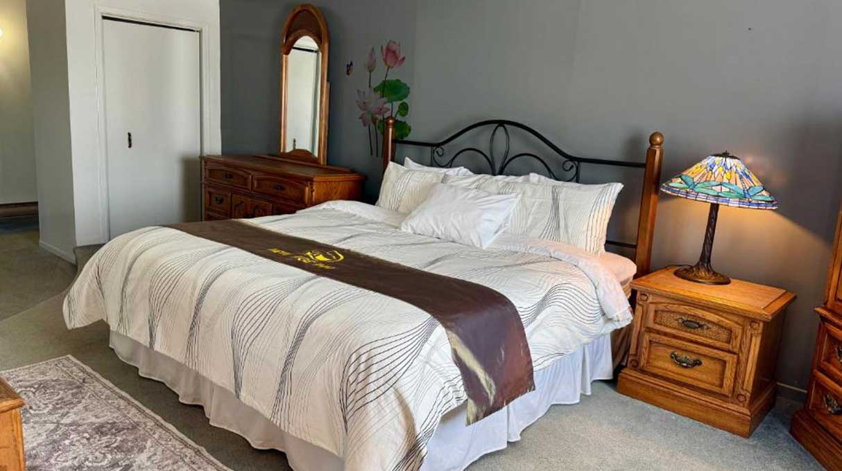 New Age Inn 5