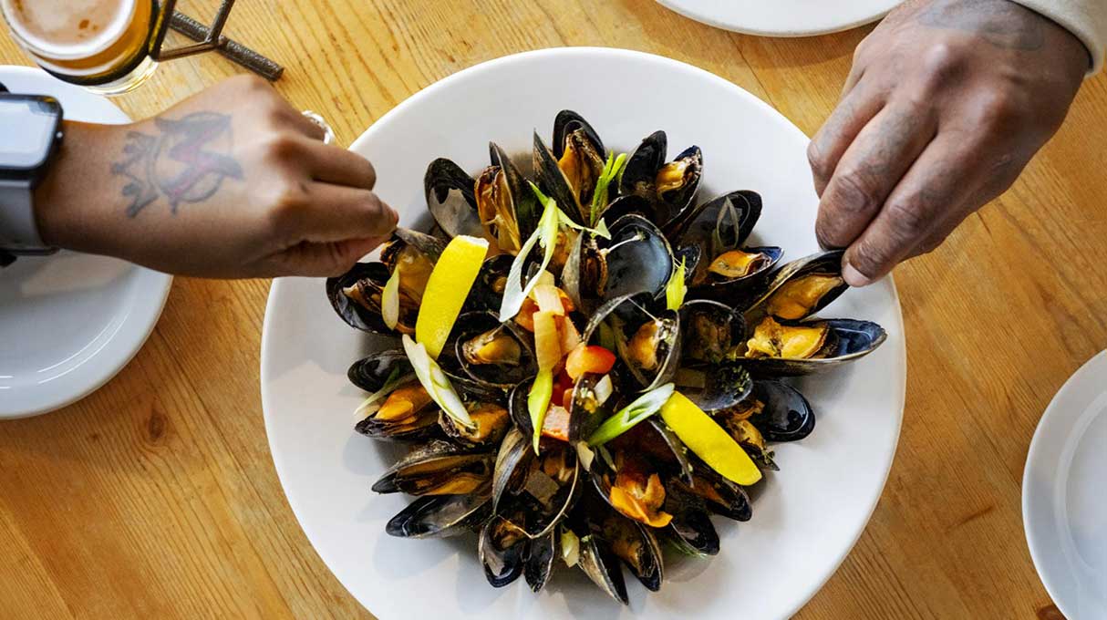 Rudder’s Seafood Restaurant & Brew Pub 13