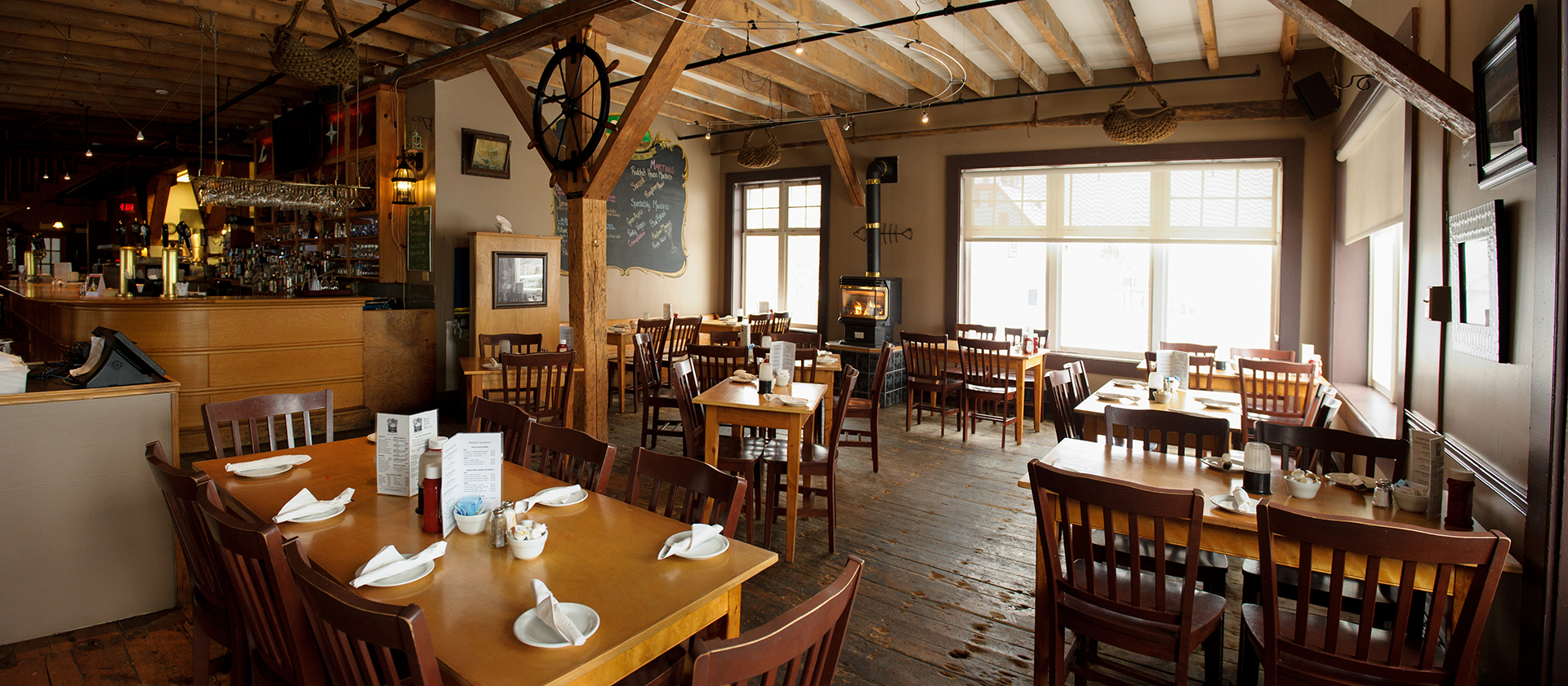 Rudder’s Seafood Restaurant & Brew Pub 12