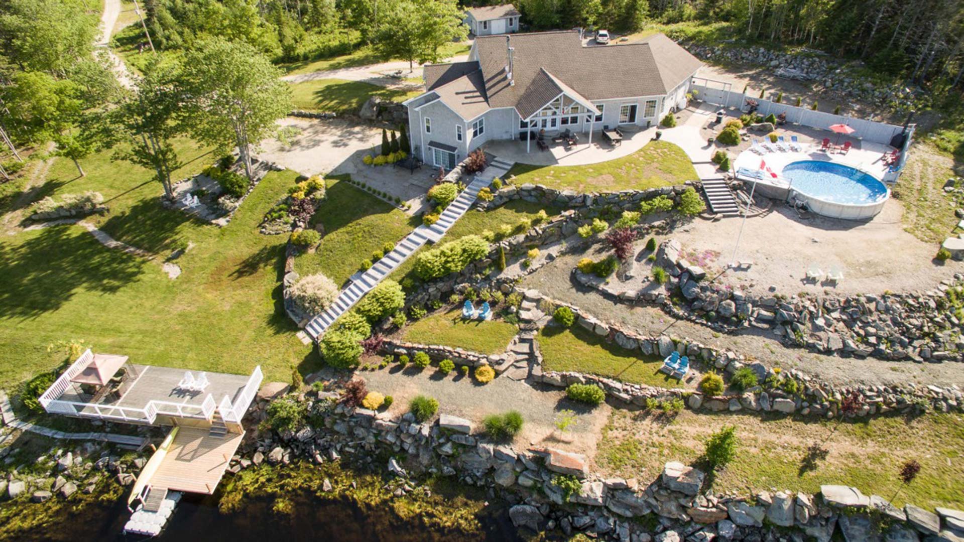 The Lakehouse B&B
