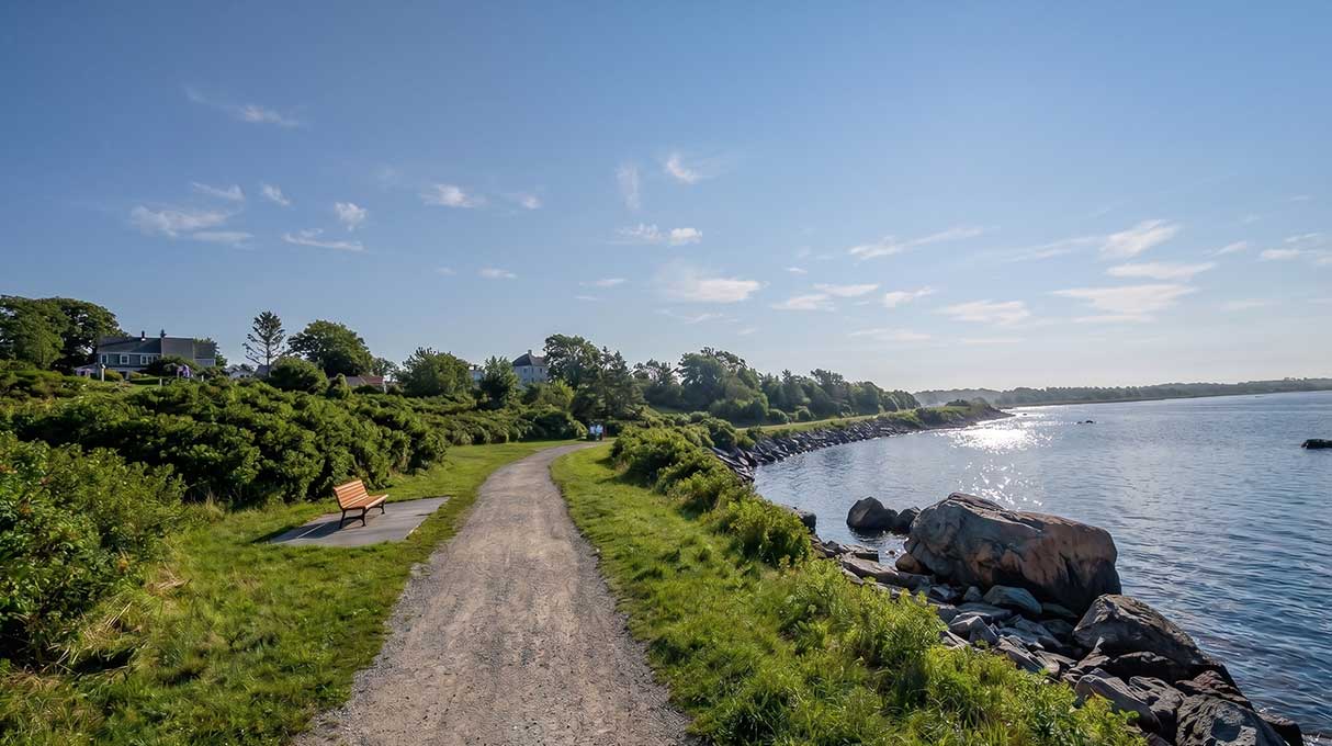 Yarmouth Waterfront & Road to Bunker Island 11