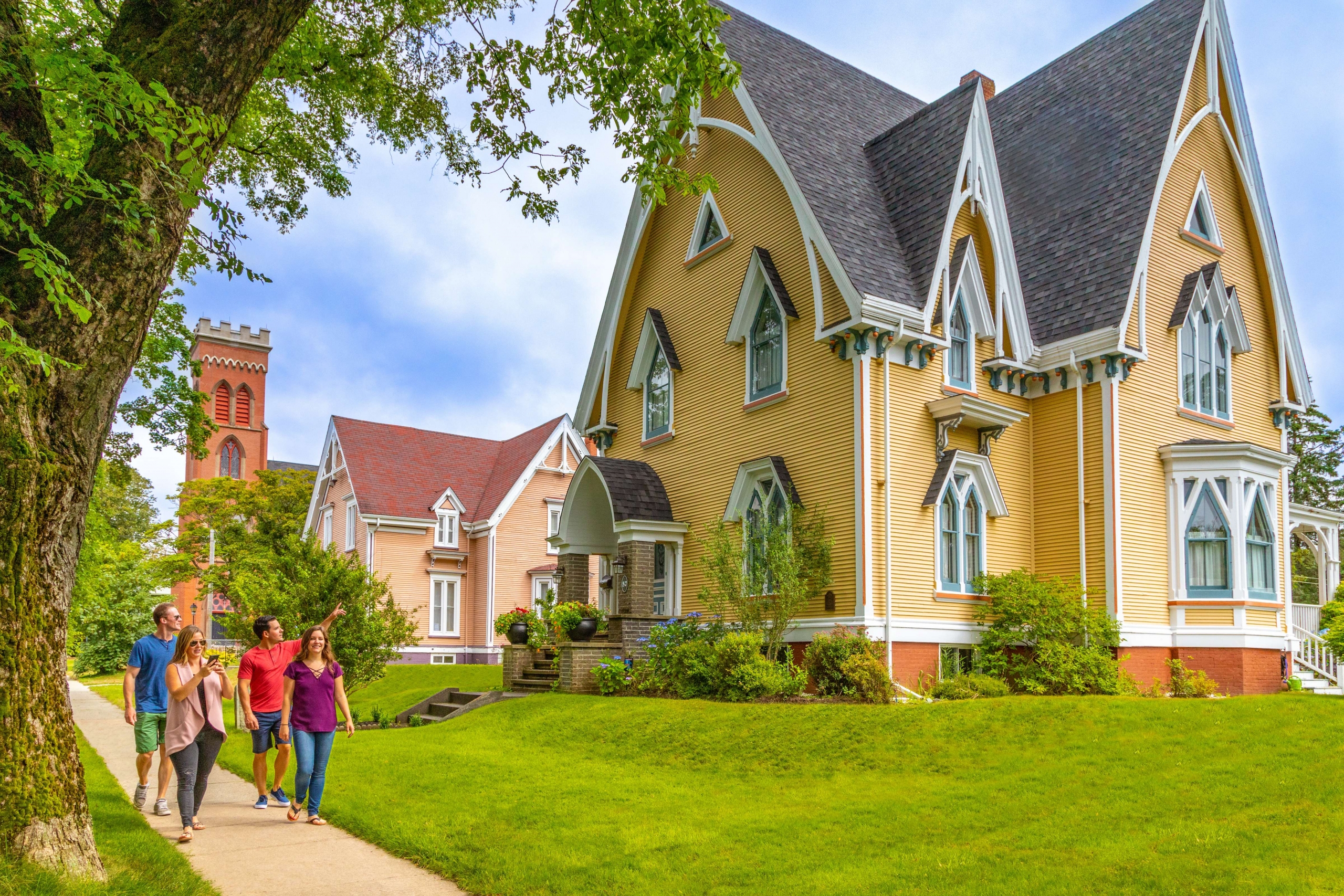 Yellow Heritage House in Yarmouth & Acadian Shores