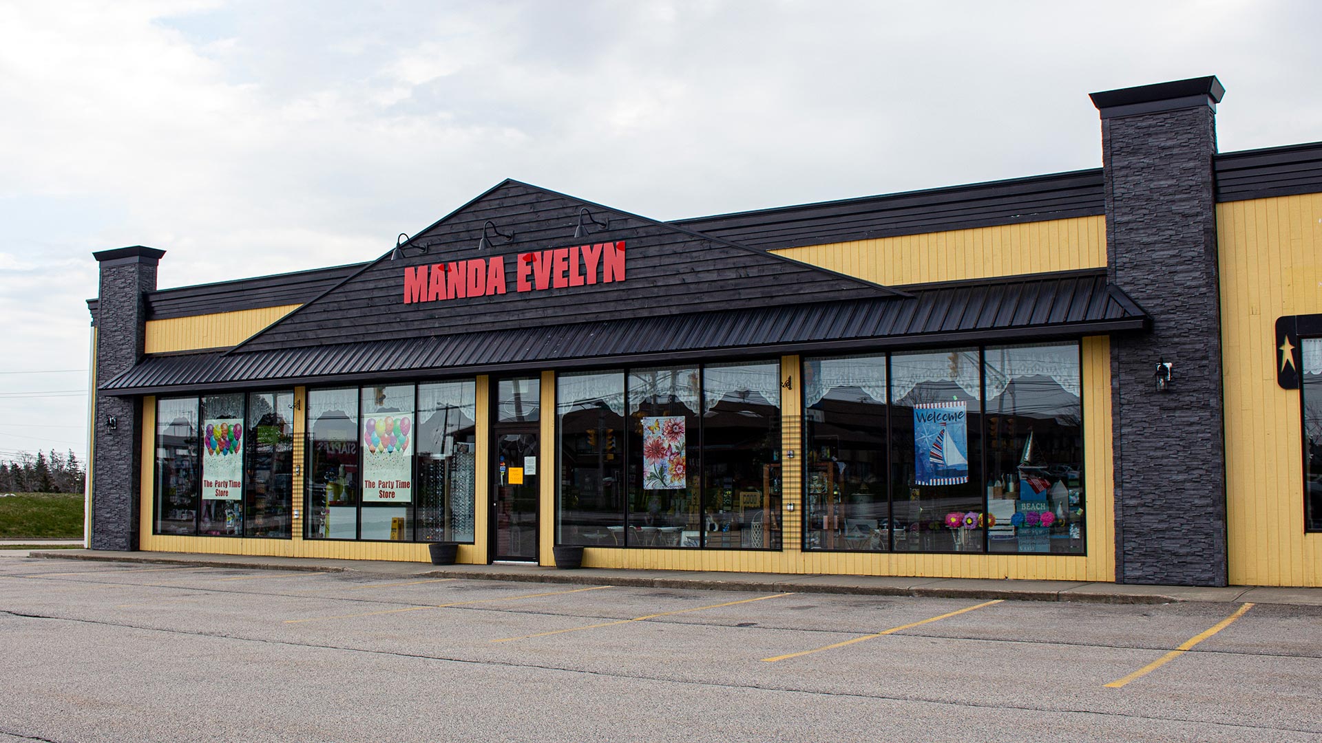 Manda Evelyn