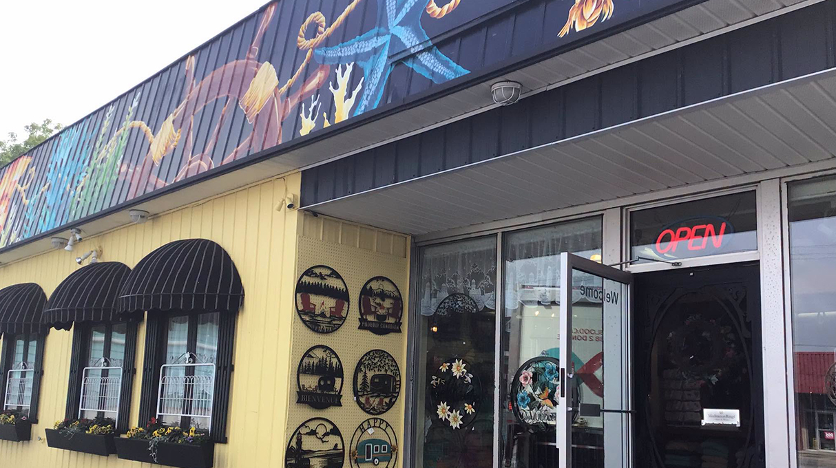 Tooie’s Country Store 8