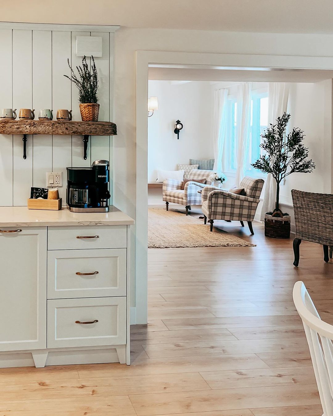 The Port Maitland Beach House by Rennesouth