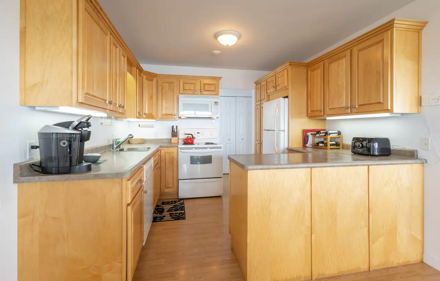 Sunset Bluff House 10