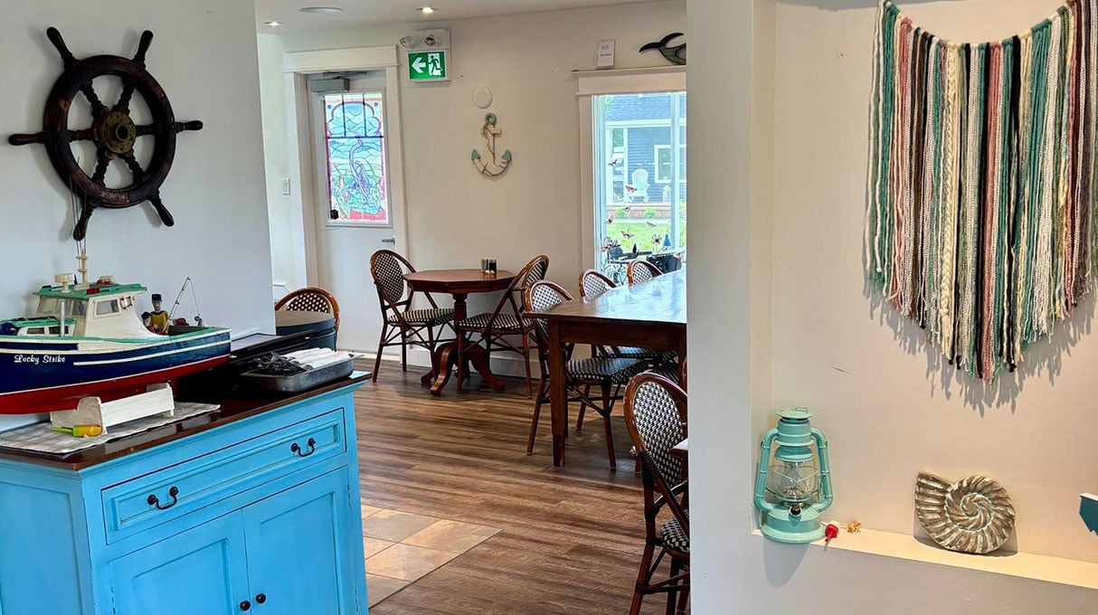 Chez Beau Café by the Sea 4
